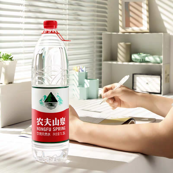 农夫山泉水