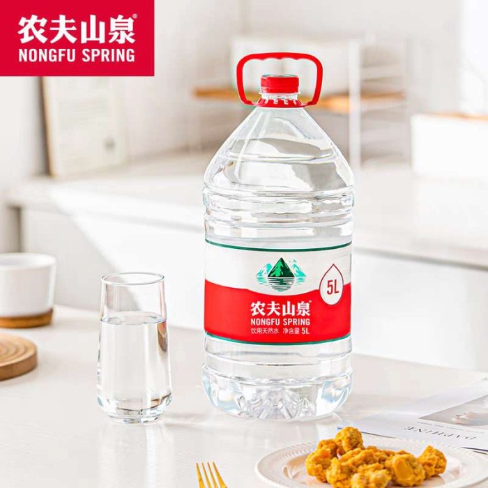 农夫山泉水